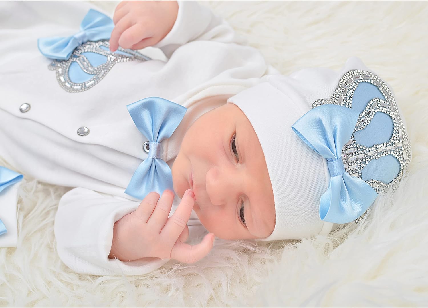 طقم ملابس للأولاد حديثي الولاد - مراجعة Baby Products Kit Set وسعره
